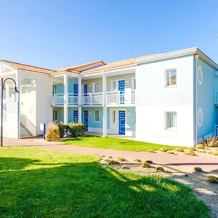 Coastal Getaway In The Vendee *